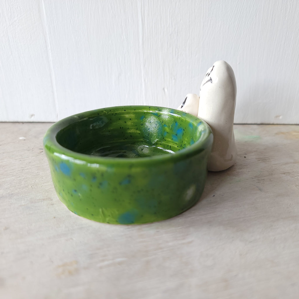 Three ghost dish