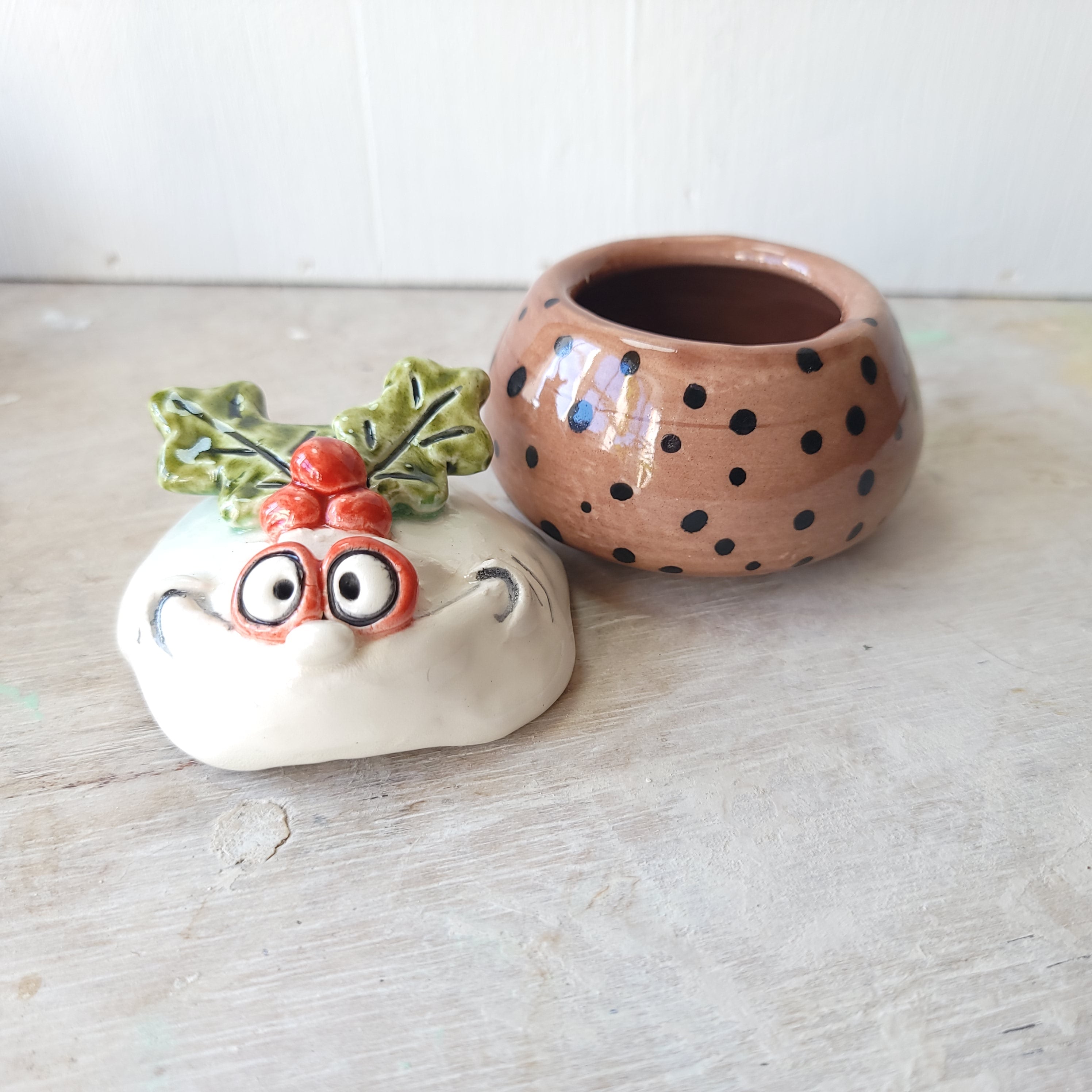 Christmas pudding pot