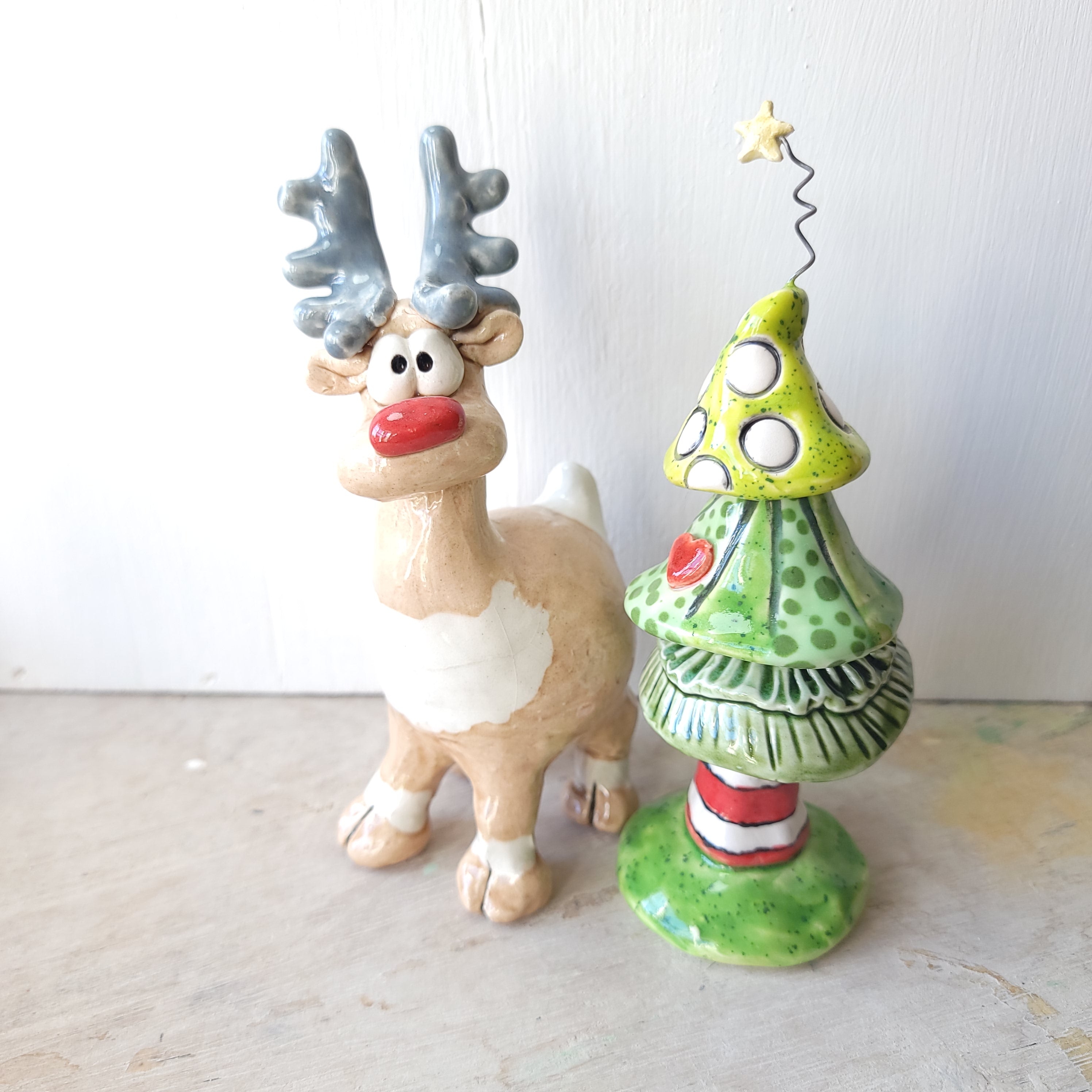 Christmas tree and reindeer – Kath Jamieson ceramics