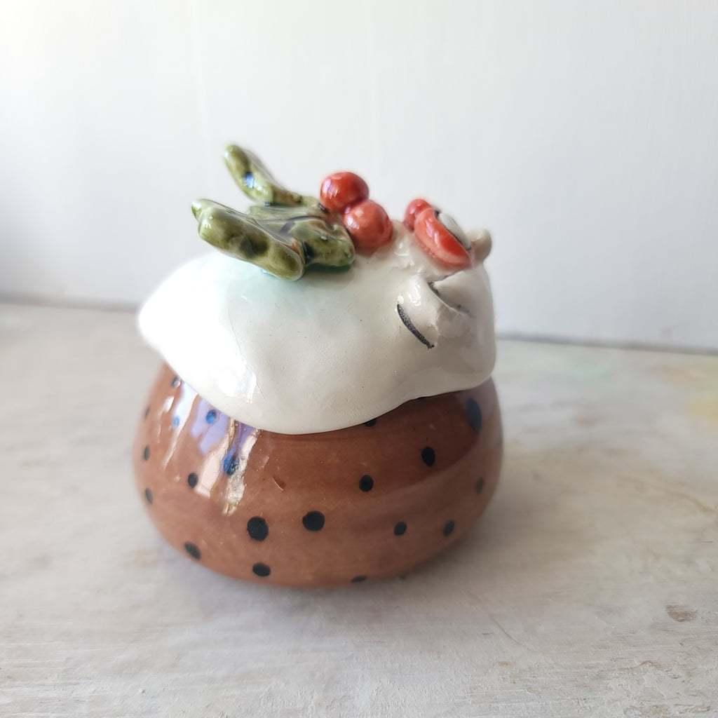 Christmas pudding pot