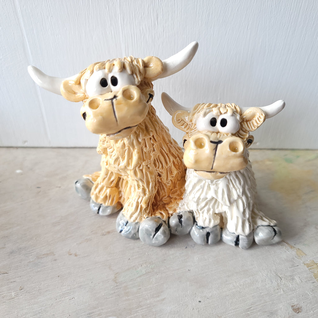 Funny cow pair