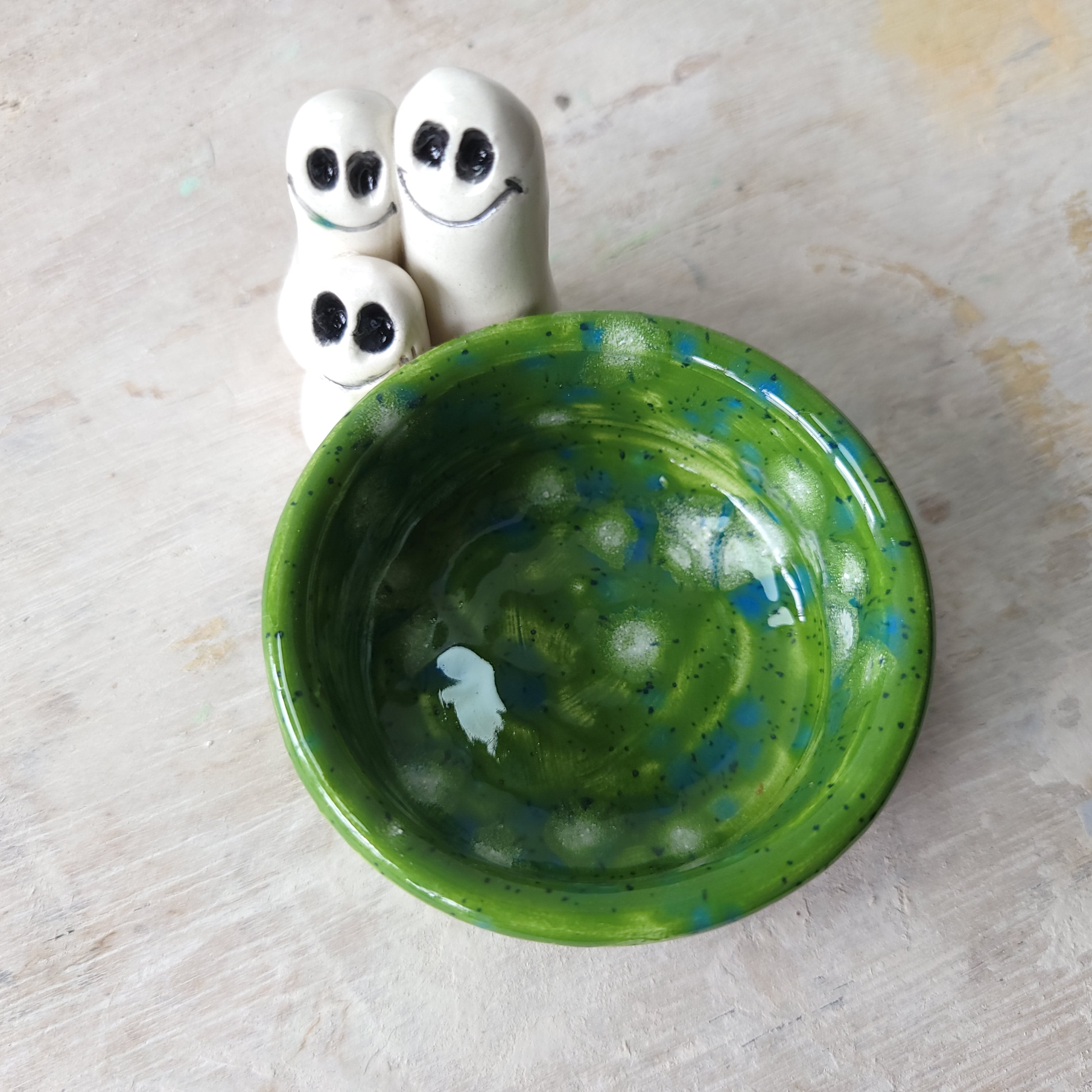 Three ghost dish