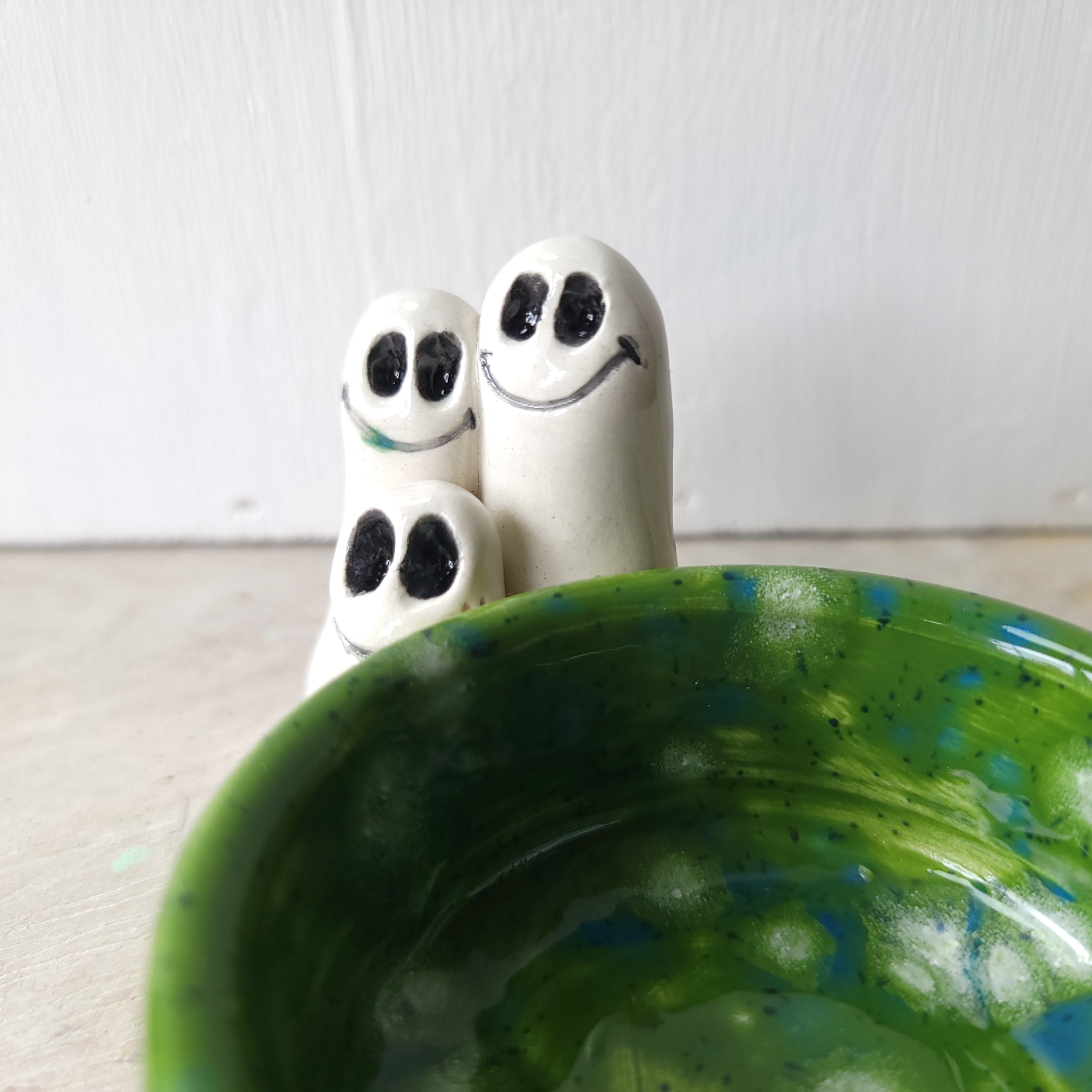 Three ghost dish